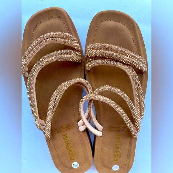 Women’s size 10 cushionaire memory foam sandals. - Picture 1 of 5